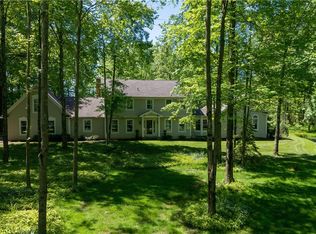 1376 Meadowood Ln, Hudson, OH 44236