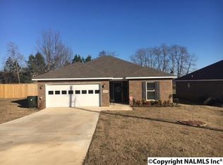 129 Rose Dr NE, Huntsville, AL 35811