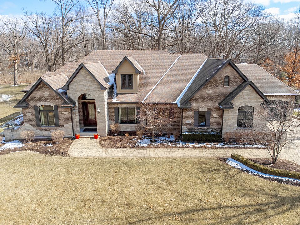 1st image of 16325 Pine Hill Dr