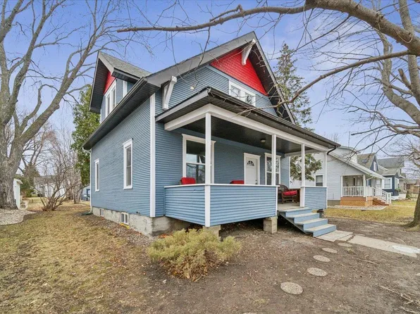 317 S Olive St, Waconia, MN 55387