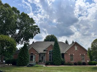 3615 Villa Rosa Dr, Canfield, OH