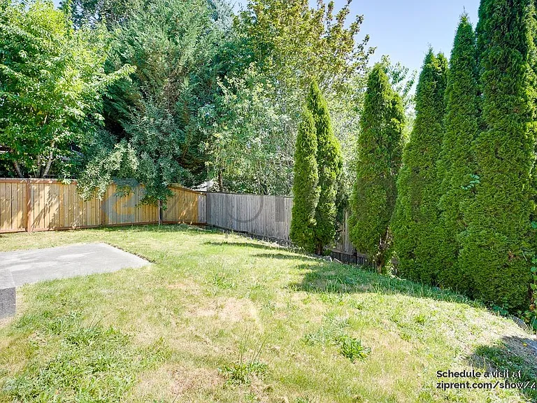 2344 Pleasanton Ct SE — Photo 29