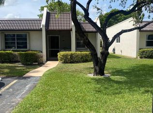 121 Lake Rebecca Dr, West Palm Beach, FL 33411