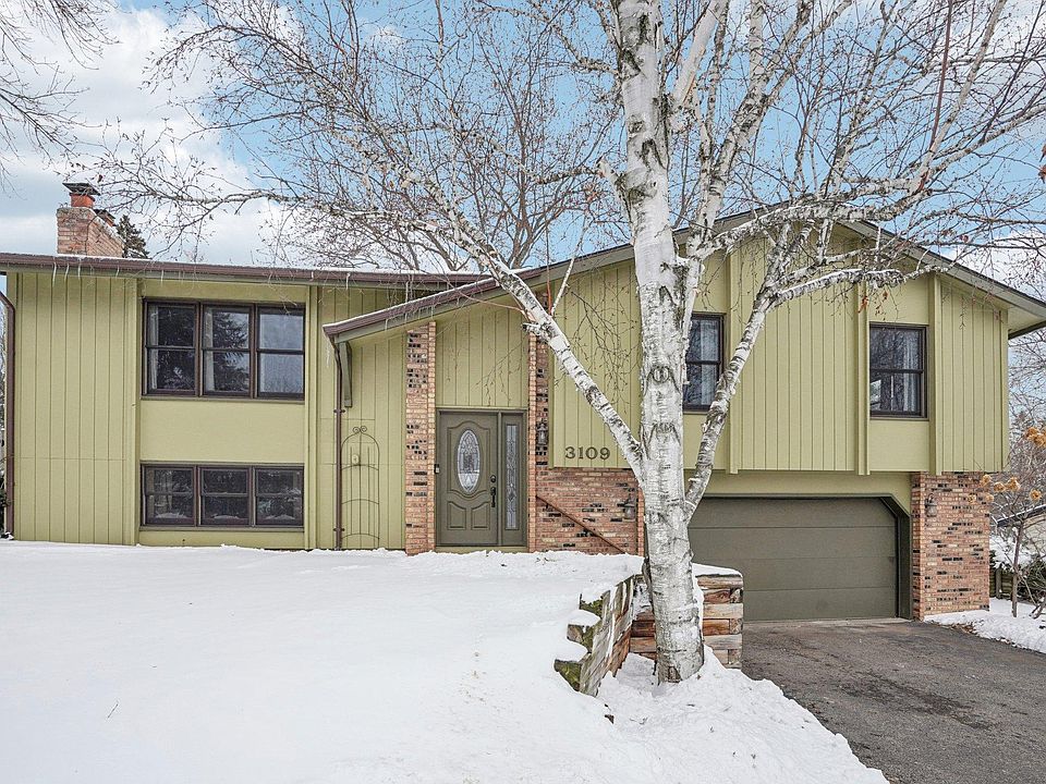 1st image of 3109 Red Oak Cir N