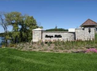 6145 Ithaca Ln N, Plymouth, MN 55446