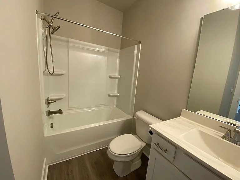 140 Pickett Fence Ln — Photo 17