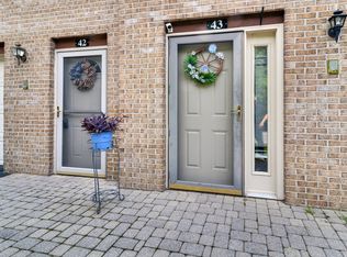 43 Woodridge Trl, Henrietta, NY 14467