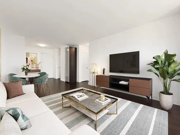 212 East 47th Street image 3 of 16