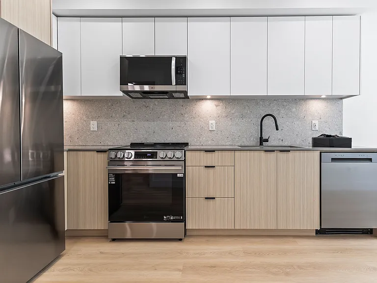 13455 94a Ave #211 — Photo 9