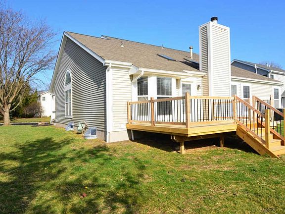 3rd image of 6237 Wynford Dr