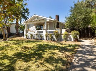 297 E Las Flores Dr, Altadena, CA 91001