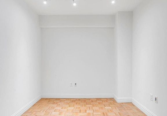 3rd image of 1500 Lexington Ave APT 5J