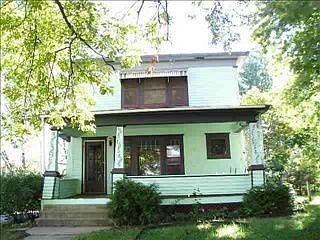 1st image of 208 W 2nd St