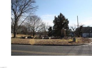 402 Galloway St, Mount Airy, NC 27030