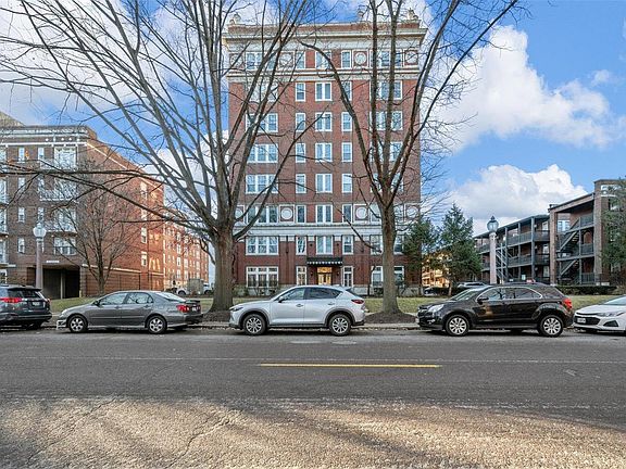 2nd image of 5330 Pershing Ave APT 702