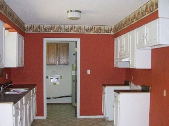 4th image of 812 W Linden Ave