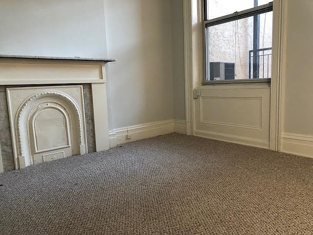 2nd image of 226 Hudson St