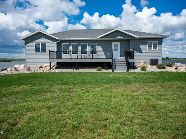 843 Stute Way, Mercer, ND 58559