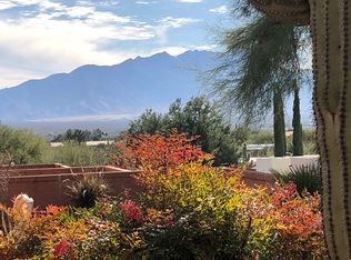 735 W Paseo Del Prado, Green Valley, AZ 85614