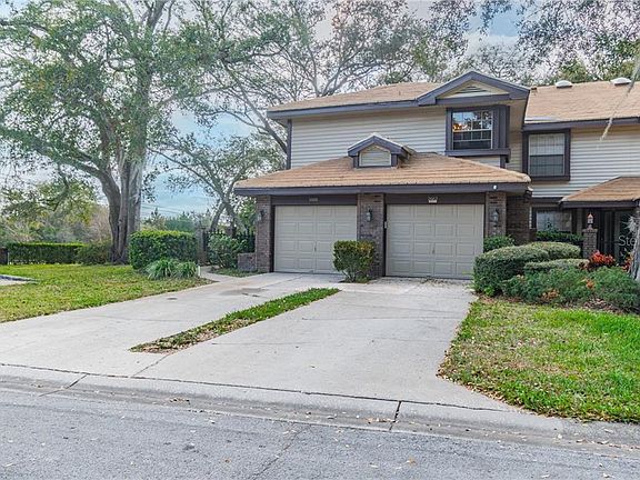 4th image of 2660 Walnut Dr #1205