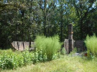 11 Carsey Ln, Silver Creek, MS 39663