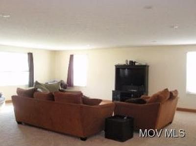 2nd image of 220 Deerwalk Cir