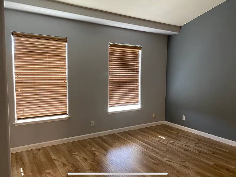 3078 Nattinger Ln — Photo 10
