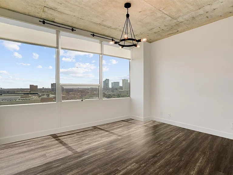 2701 Westheimer Rd #12E — Photo 15