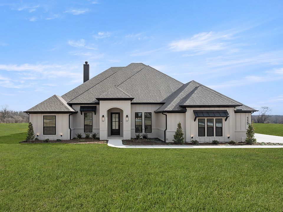 1st image of 115 Blackstar Ln