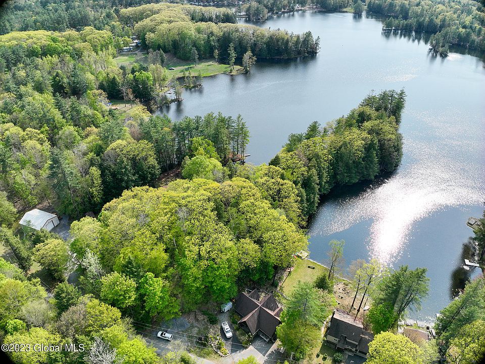 36 Fuller Dr, Corinth, NY 12822 MLS 202316698 Zillow