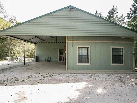 3rd image of 2107 County Road 376