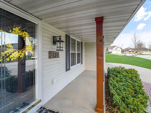 2nd image of 2730 Artesian Way