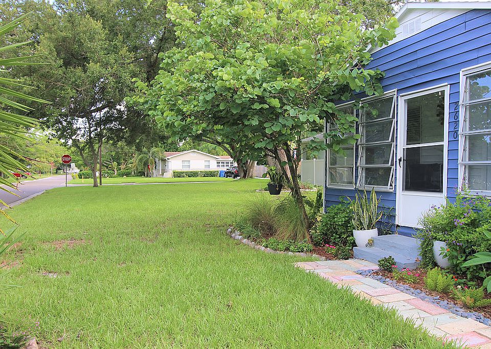 1st image of 2620 18th St N