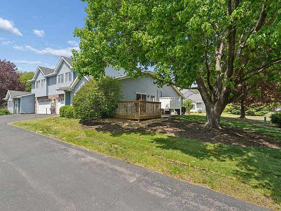 3rd image of 6 Oak Rd #B