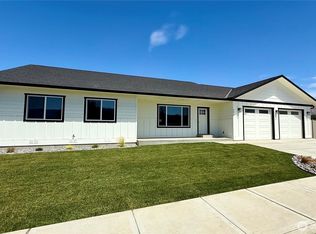 2575 1st St SE, East Wenatchee, WA 98802