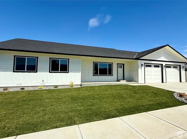 2575 1st Street SE, East Wenatchee, WA 98802