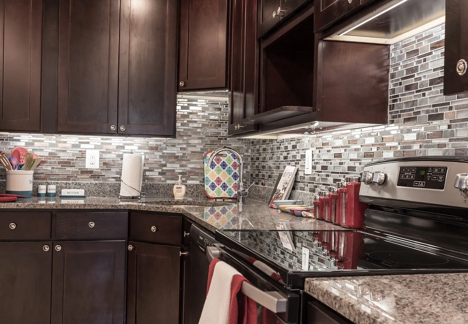 2 bed, $1,600 — Photo 3