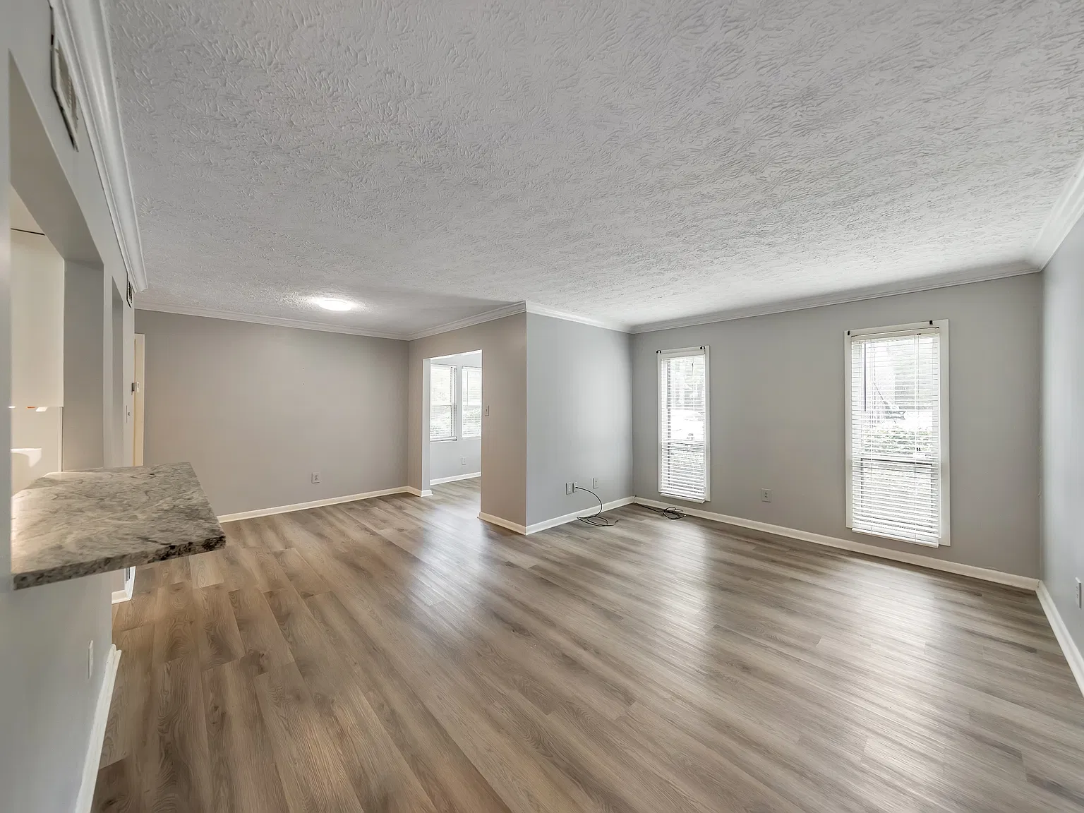 5159 Roswell Road Unit 6 - 1 — Photo 2