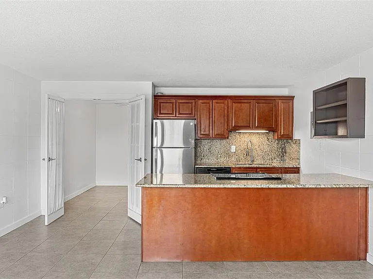420 Tyler Ave #4-3 — Photo 10