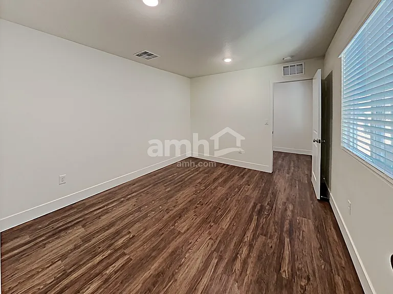 6034 Schmidt St — Photo 27