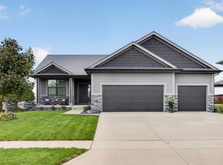 2204 NE 17th St, Ankeny, IA 50021