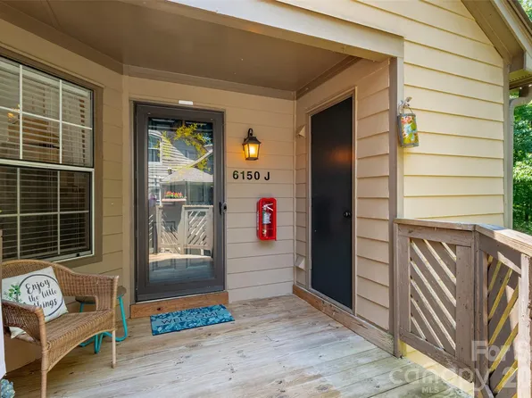 6150 Gray Gate Ln, Charlotte, NC 28210