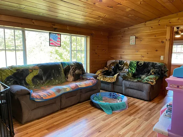 19 Back Ashuelot Road, Winchester, NH 03470