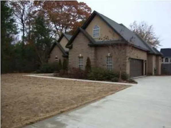 336 Kimrick Dr, Deatsville, AL 36022