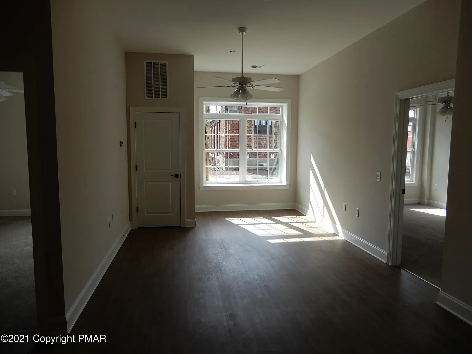 2 bed, 1200 sqft, $1,995 — Photo 2