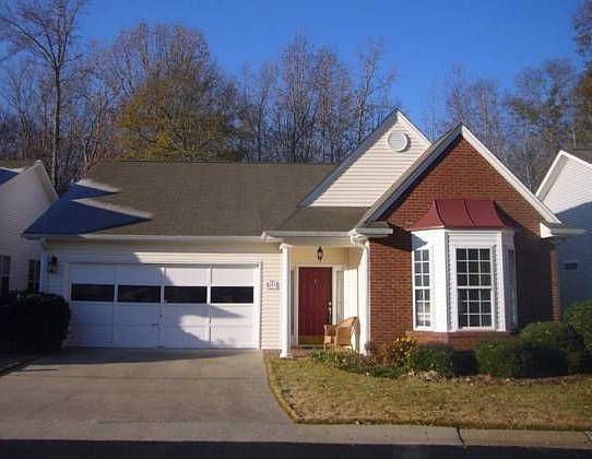 1st image of 2071 Village Park Dr