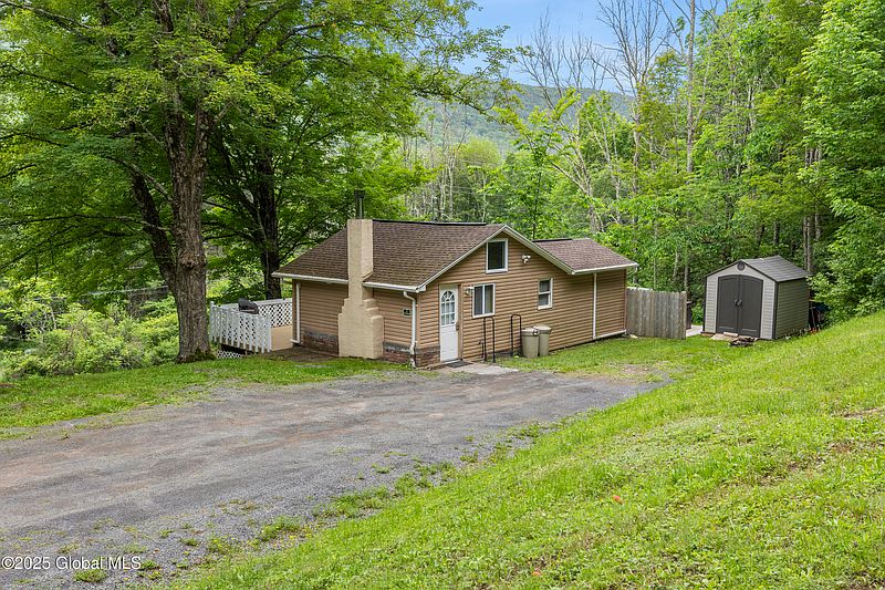 3rd image of 117 Kleis Road