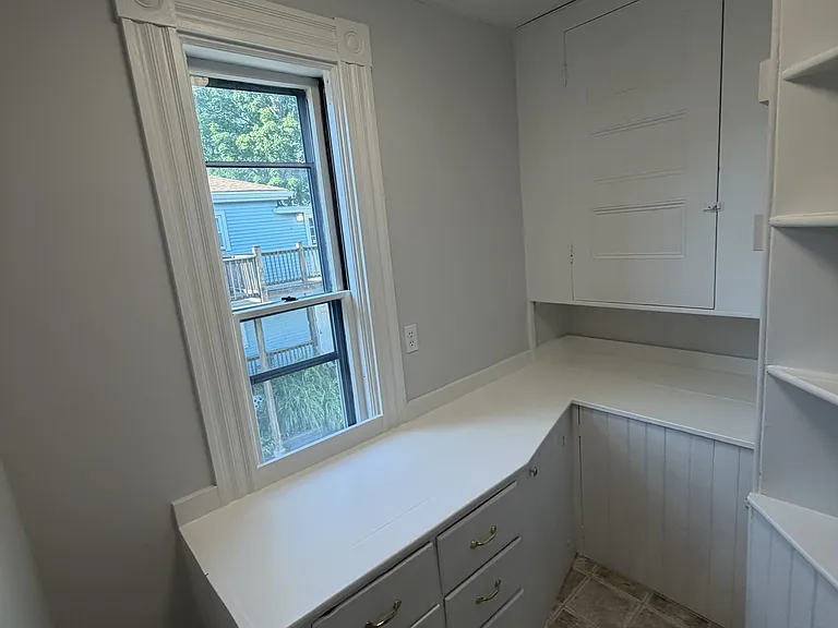 41 Washington St #2 — Photo 4