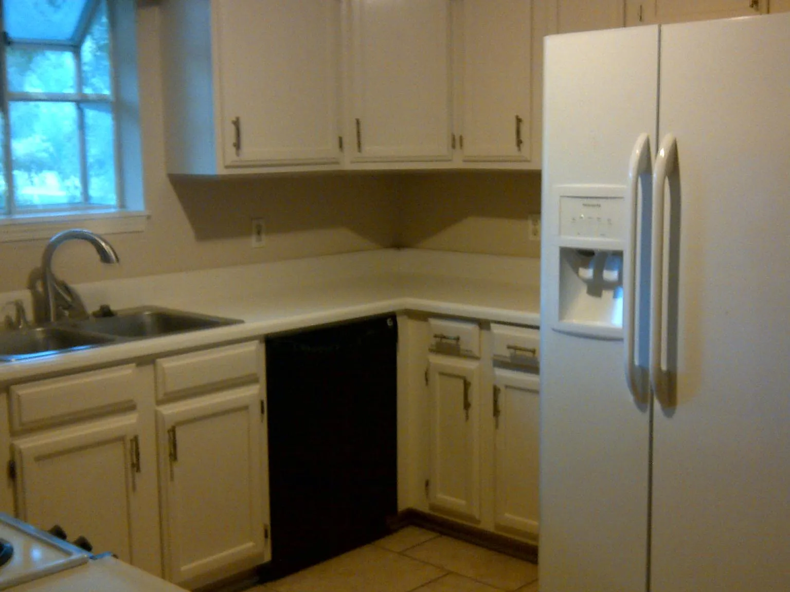 3 bed, 2.5 bath, 1971 sqft, $2,485 — Photo 4
