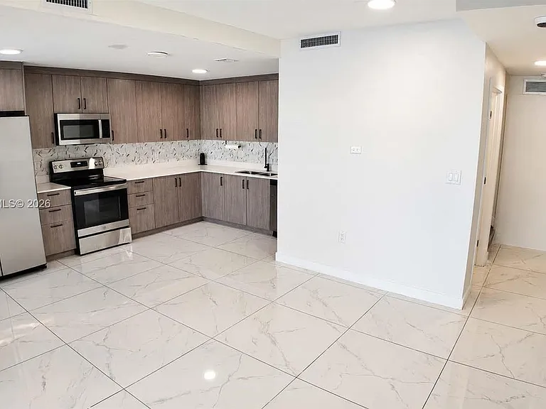 25813 SW 144th Ave — Photo 20